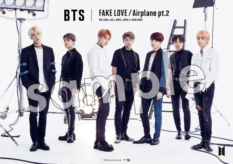 BTS【FAKE LOVE/Airplane pt.2】４形態＆ポスター付き BTS - FAKE LOVE / Airplane pt.2 [CD + Book] - Amazon.com Music
